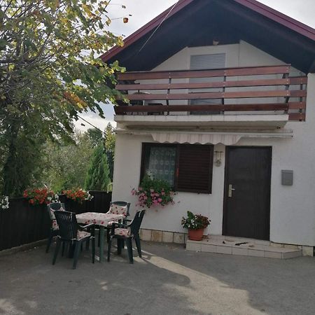 Studio Apartman Barbara 乔希普多尔 外观 照片